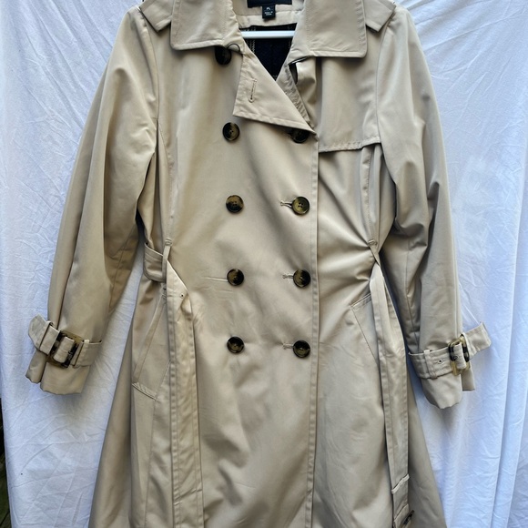London Fog Beige Double-Breasted Trench Coat - Picture 1 of 10